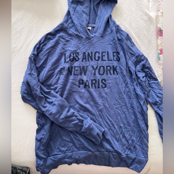 Sundry Pullover - Picture 1 of 3